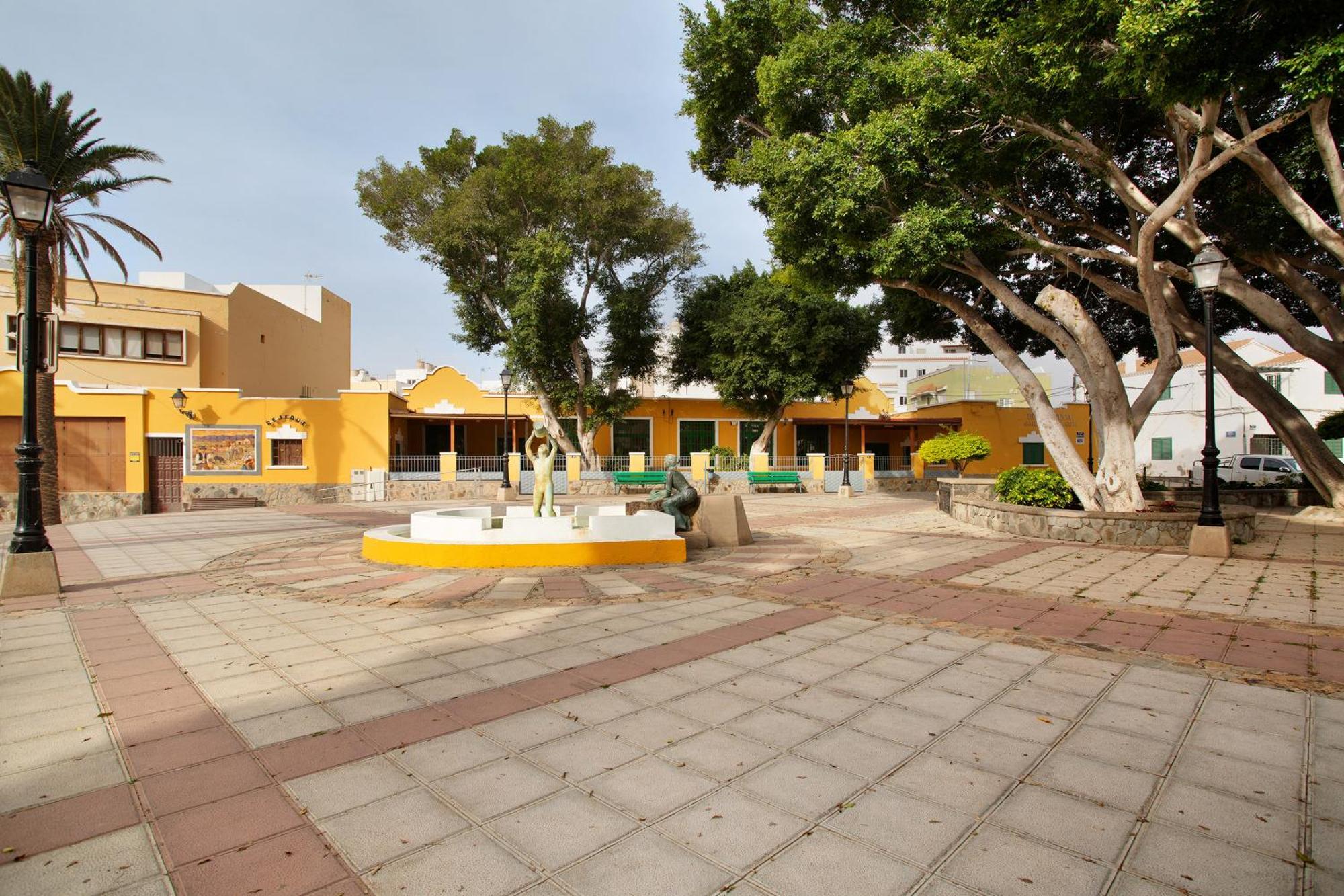 Casa Plaza San Nicolas De Bari Sardina المظهر الخارجي الصورة